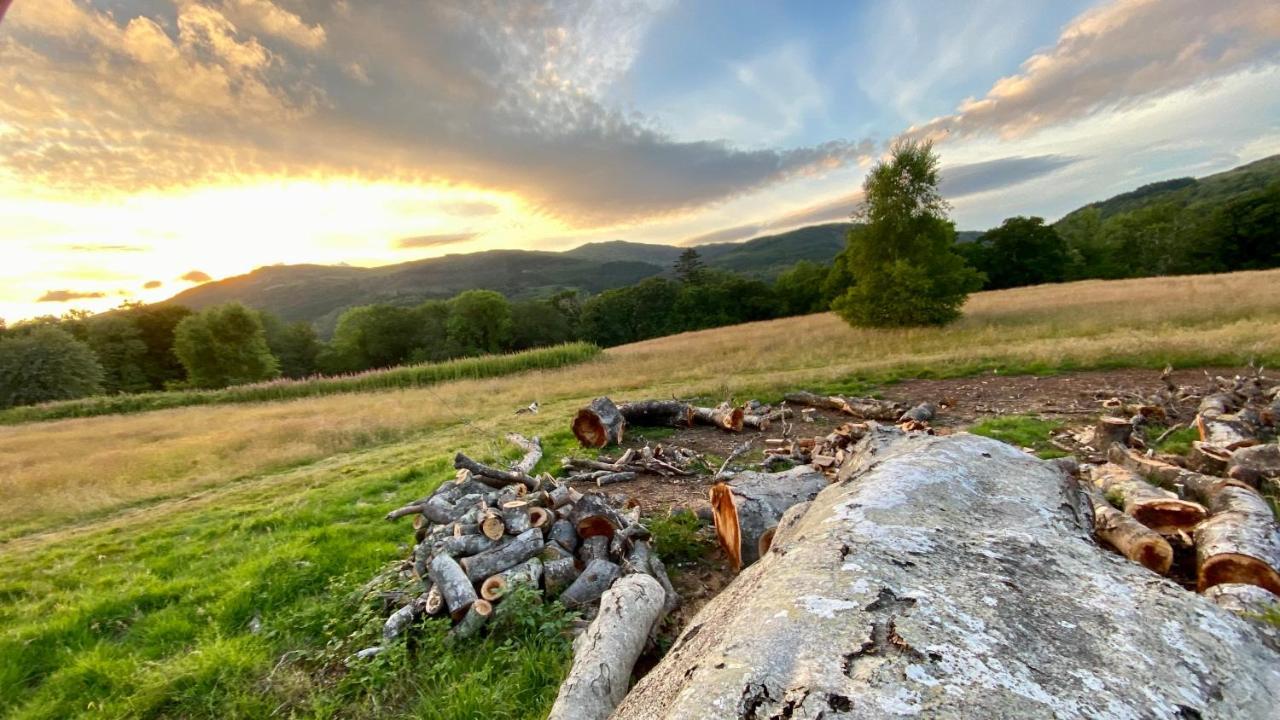 Motocamp Wales -camping Pods *